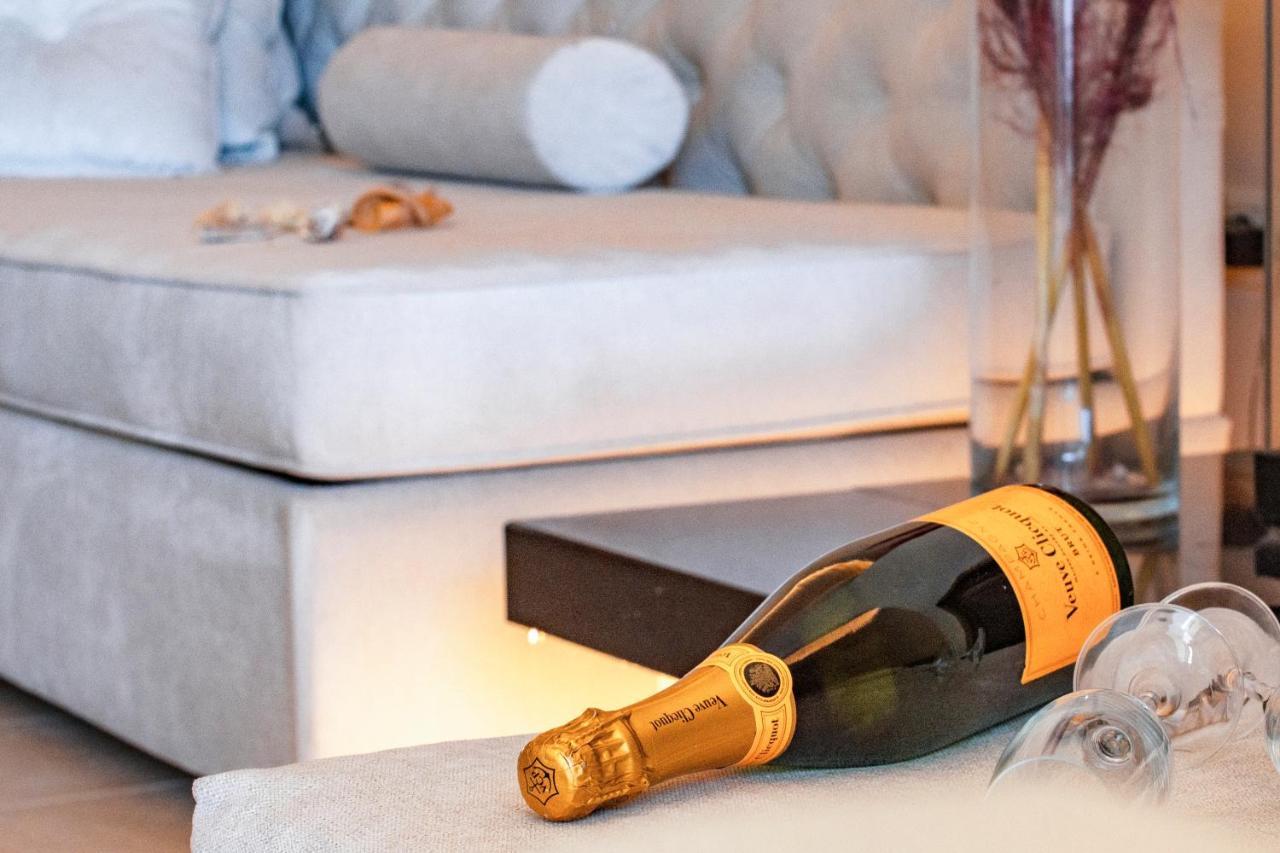 Ninos Luxury Apartment Corfu  Bagian luar foto