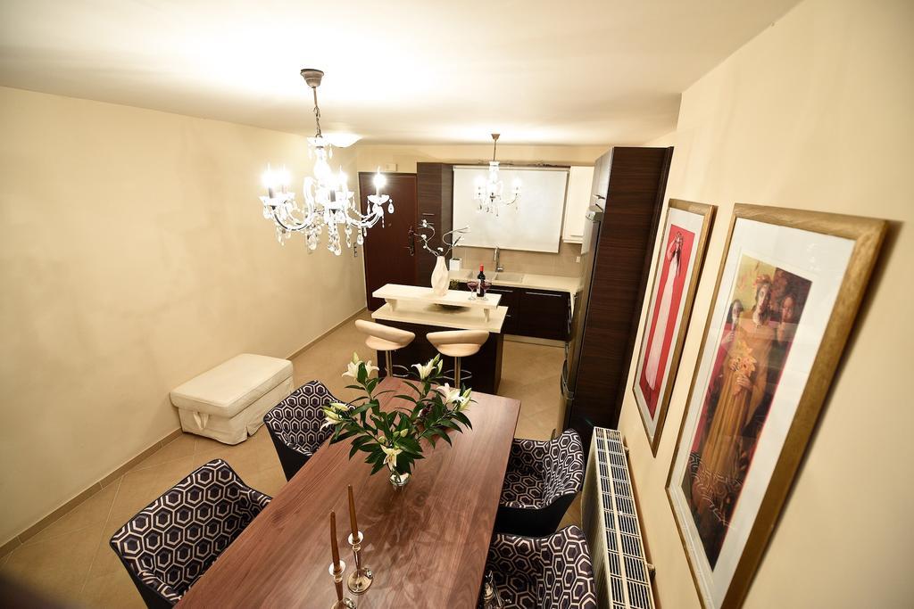 Ninos Luxury Apartment Corfu  Bagian luar foto
