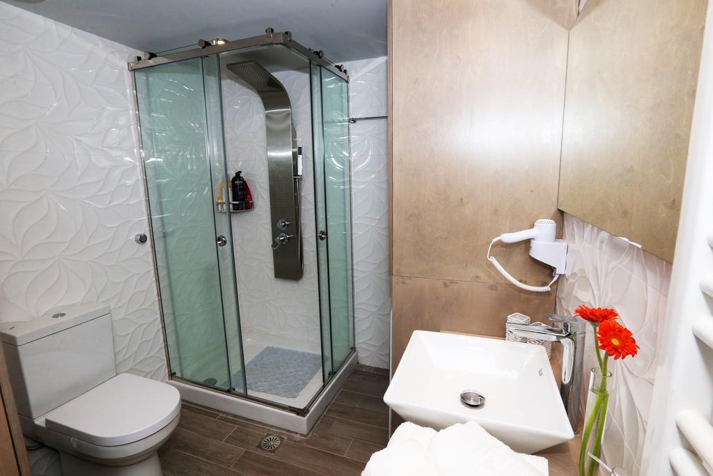 Ninos Luxury Apartment Corfu  Bagian luar foto